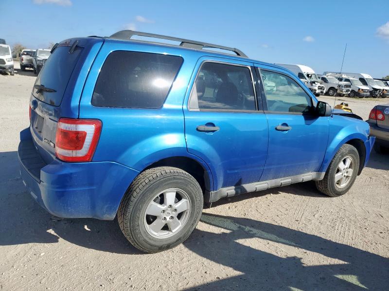 Photo 3 from auction – 2011 FORD ESCAPE XLT with VIN 1FMCU9DG2BKA27961