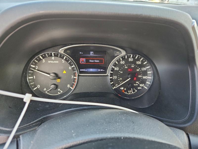 Photo 9 from auction – 2018 NISSAN PATHFINDER with VIN 5N1DR2MN0JC614647