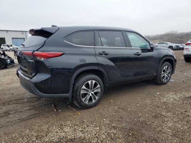 Photo 3 from auction – 2022 TOYOTA HIGHLANDER with VIN 5TDHBRCH6NS554330