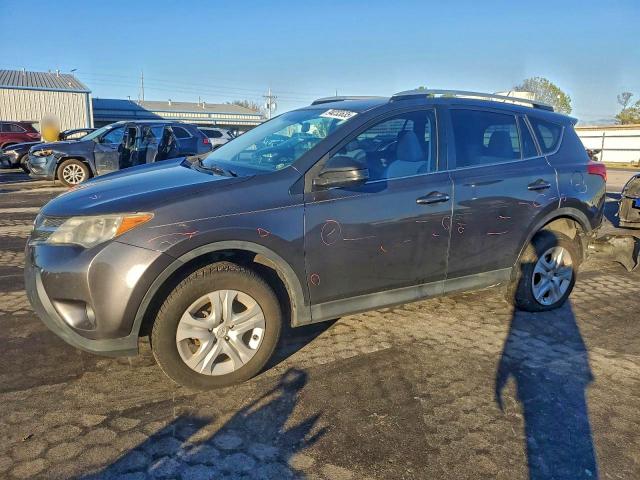 Photo 1 from auction – 2015 TOYOTA RAV4 LE with VIN 2T3ZFREV2FW226186