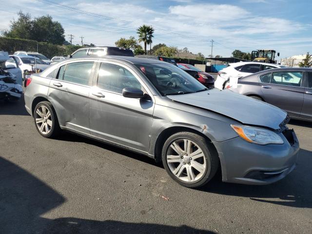 Photo 4 from auction – 2013 CHRYSLER 200 with VIN 1C3CCBAB3DN647246