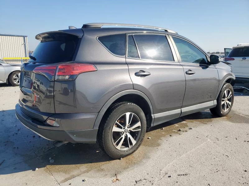 Photo 3 from auction – 2017 TOYOTA RAV4 XLE with VIN 2T3WFREV2HW372920