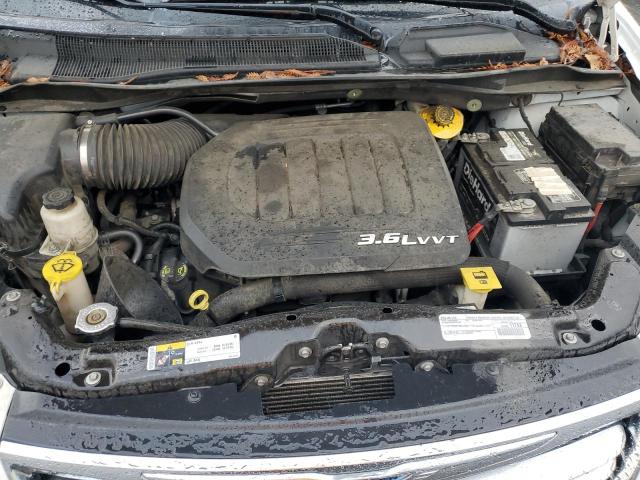 Photo 11 from auction – 2015 CHRYSLER TOWN & COU with VIN 2C4RC1BG2FR696390