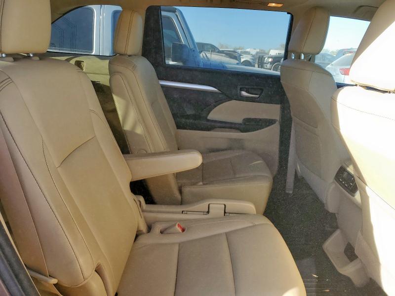 Zdjęcie 11 z aukcji – 2017 TOYOTA HIGHLANDER z VIN 5TDKZRFH3HS220807