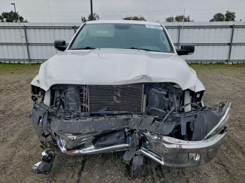 Photo 5 from auction – 2019 RAM 1500 CLASS with VIN 1C6RR6TTXKS716182