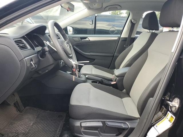 Photo 7 from auction – 2017 VOLKSWAGEN JETTA S with VIN 3VW2B7AJ9HM325318
