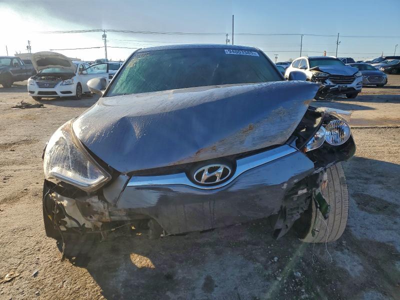 Photo 5 from auction – 2017 HYUNDAI VELOSTER with VIN KMHTC6AD4HU323945