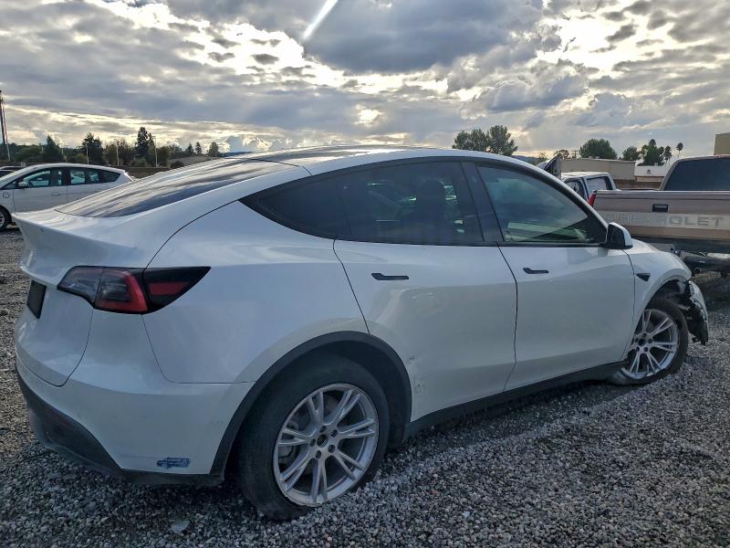 Photo 3 from auction – 2021 TESLA MODEL Y with VIN 5YJYGDED0MF107400