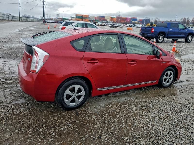 Photo 3 from auction – 2014 TOYOTA PRIUS with VIN JTDKN3DU2E1829713