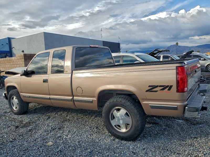 Photo 2 from auction – 1997 CHEVROLET GMT-400 K1 with VIN 2GCEK19R3V1142202