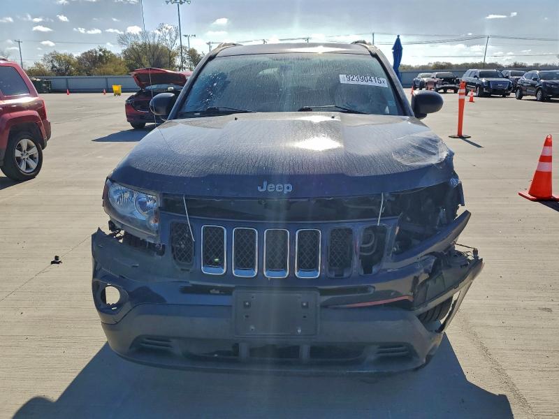 Photo 5 from auction – 2015 JEEP COMPASS with VIN 1C4NJCBA4FD431551