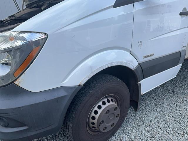 Photo 11 from auction – 2014 MERCEDES-BENZ SPRINTER 3 with VIN WDAPF4CC9E9583135