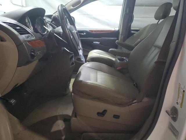 Photo 7 from auction – 2015 CHRYSLER TOWN & COU with VIN 2C4RC1BG3FR629359