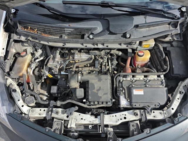 Photo 7 from auction – 2016 TOYOTA PRIUS V with VIN JTDZN3EU9GJ046775