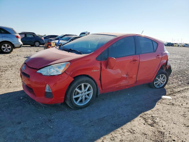 TOYOTA PRIUS C 2013 with VIN JTDKDTB38D1549838 - Photo from auction