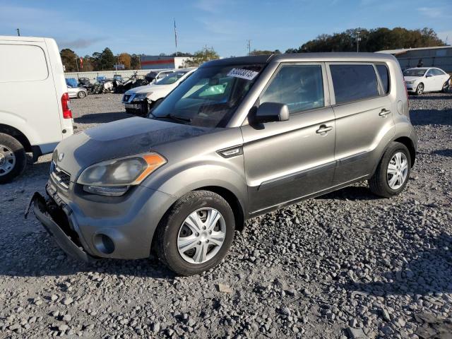 KIA SOUL 2013 with VIN KNDJT2A51D7561175 - Photo from auction