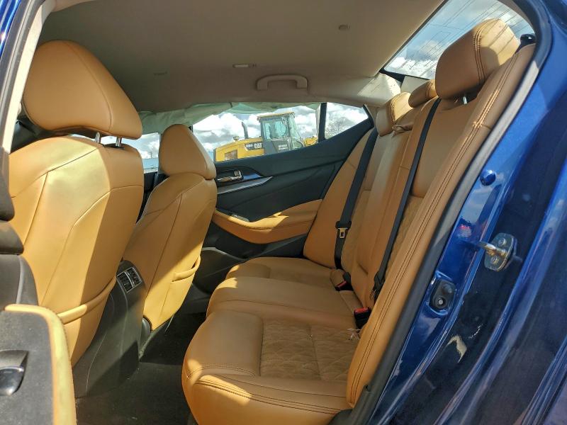 Photo 10 from auction – 2017 NISSAN MAXIMA 3.5 with VIN 1N4AA6AP3HC418780