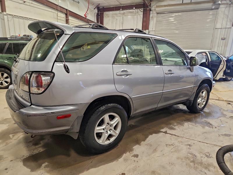 Photo 3 from auction – 2003 LEXUS RX 300 with VIN JTJHF10U230314812