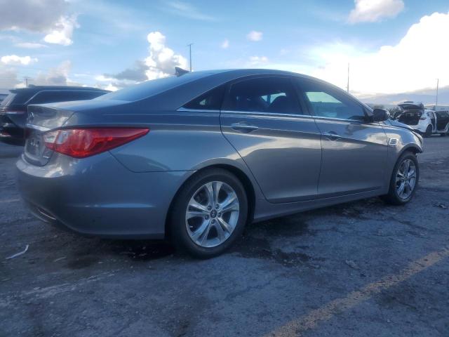Photo 3 from auction – 2013 HYUNDAI SONATA SE with VIN 5NPEC4AC6DH571448