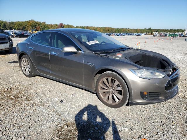 Photo 4 from auction – 2015 TESLA MODEL S with VIN 5YJSA1E18FF101133