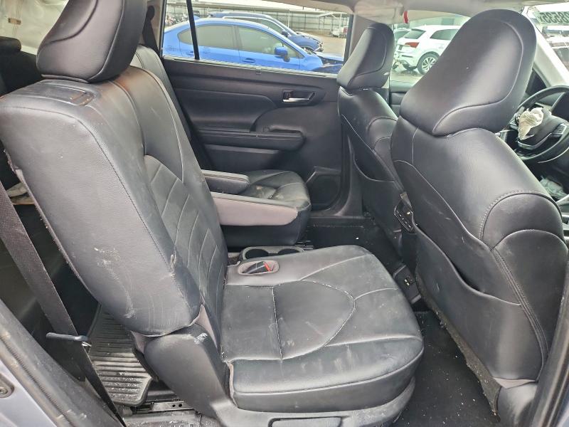 Photo 11 from auction – 2020 TOYOTA HIGHLANDER with VIN 5TDGZRAH2LS019650