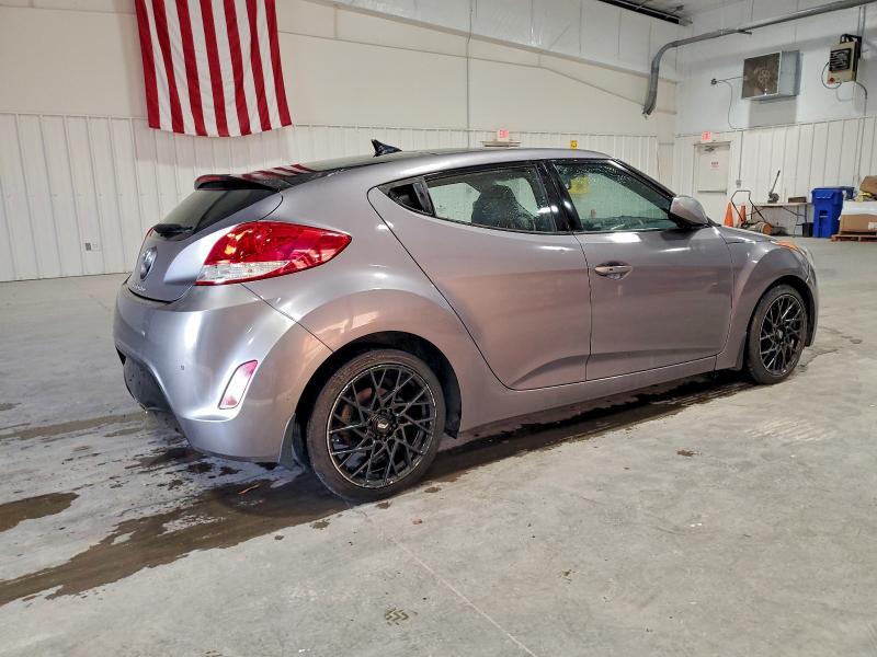 Photo 3 from auction – 2013 HYUNDAI VELOSTER with VIN KMHTC6AD0DU093198