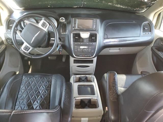 Photo 8 from auction – 2014 CHRYSLER TOWN & COU with VIN 2C4RC1BG2ER394287