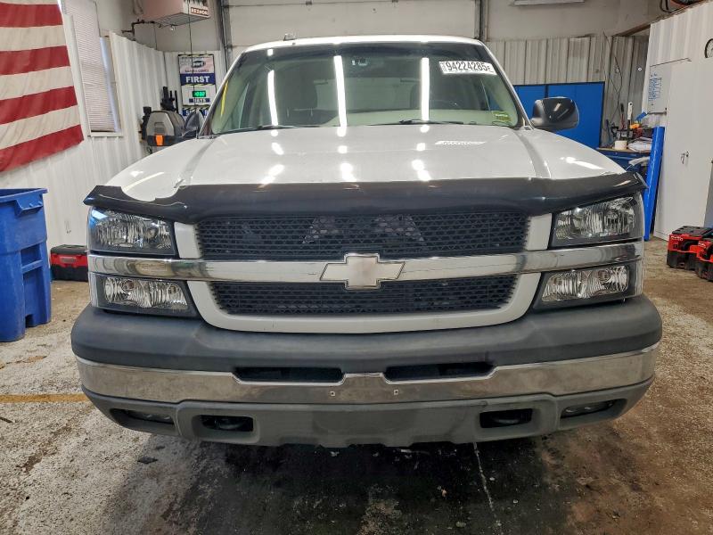 Photo 5 from auction – 2004 CHEVROLET AVALANCHE with VIN 3GNEC12T84G127548