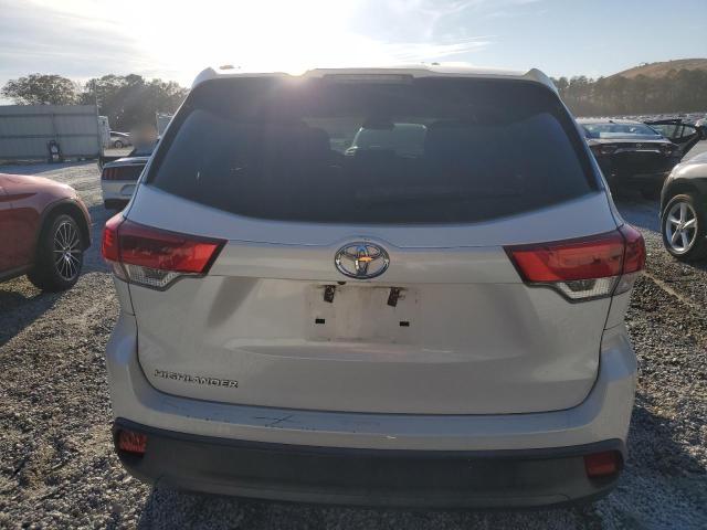 Photo 6 from auction – 2019 TOYOTA HIGHLANDER with VIN 5TDZARFH6KS043120