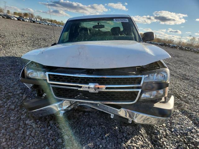 Photo 5 from auction – 2006 CHEVROLET SILVERADO with VIN 1GCEK19B86Z256093