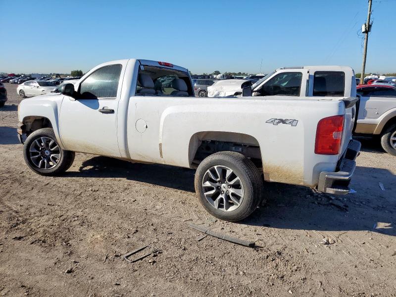 Photo 2 from auction – 2011 CHEVROLET SILVERADO with VIN 1GCNKPE07BZ244308