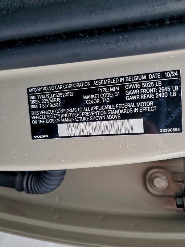 Photo 14 from auction – 2025 VOLVO XC40 CORE with VIN YV4L12UJ1S2520527