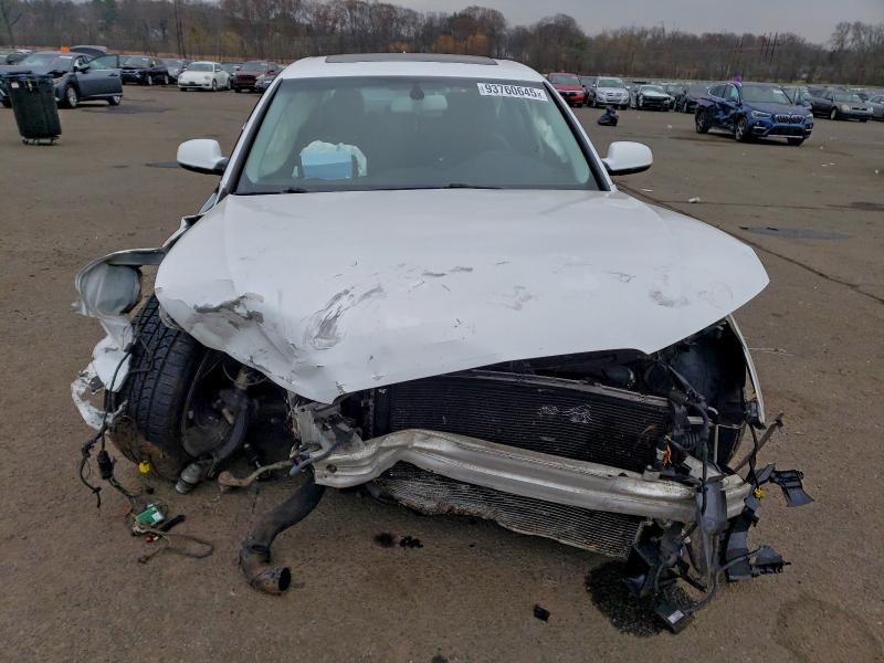 Photo 5 from auction – 2014 AUDI A4 PREMIUM with VIN WAUBFAFL5EN000632