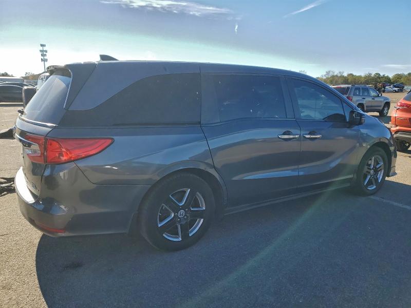 Photo 3 from auction – 2018 HONDA ODYSSEY EX with VIN 5FNRL6H76JB080183