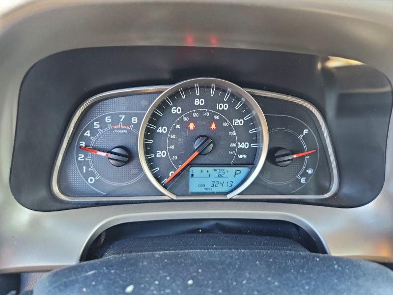 Photo 9 from auction – 2015 TOYOTA RAV4 XLE with VIN JTMWFREV1FJ050023