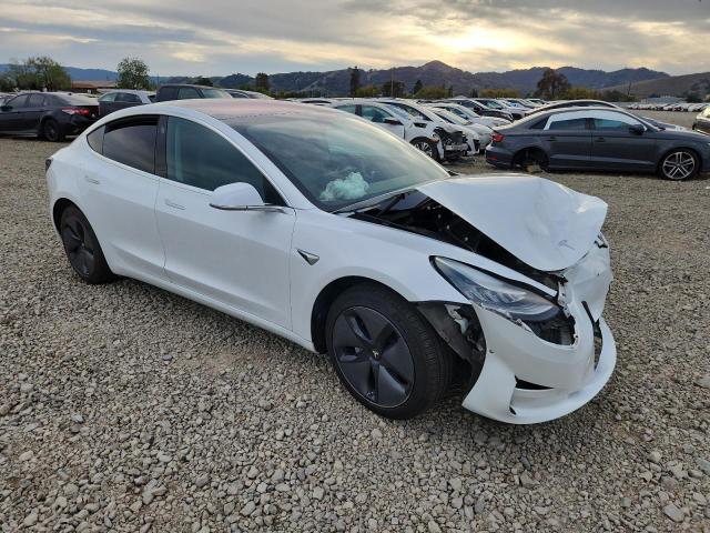 Photo 4 from auction – 2018 TESLA MODEL 3 with VIN 5YJ3E1EA8JF076039