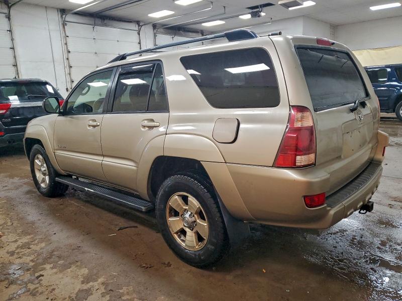 Photo 2 from auction – 2005 TOYOTA 4RUNNER SR with VIN JTEBU14R650068155