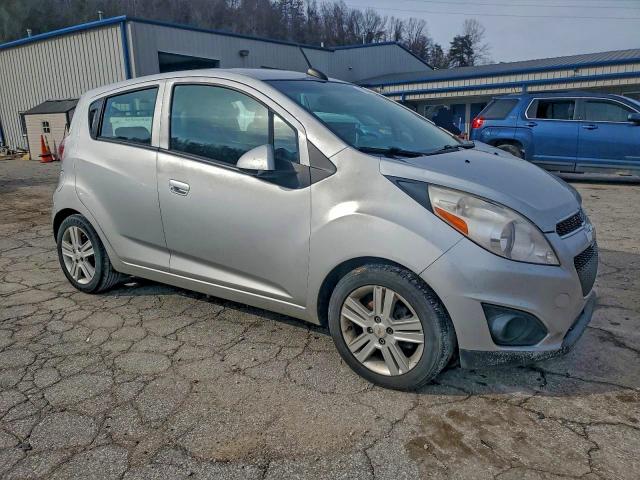Foto 4 de la subasta – 2015 CHEVROLET SPARK con VIN KL8CA6S92FC750881