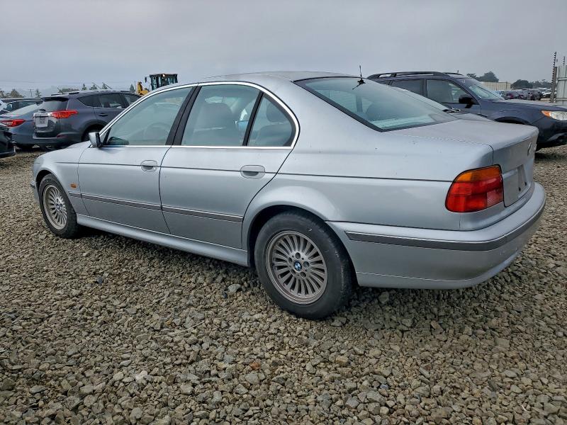Photo 2 from auction – 1997 BMW 528 I AUTO with VIN WBADD6320VBW10771
