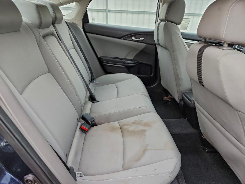 Photo 10 from auction – 2018 HONDA CIVIC EX with VIN 19XFC2F74JE201717