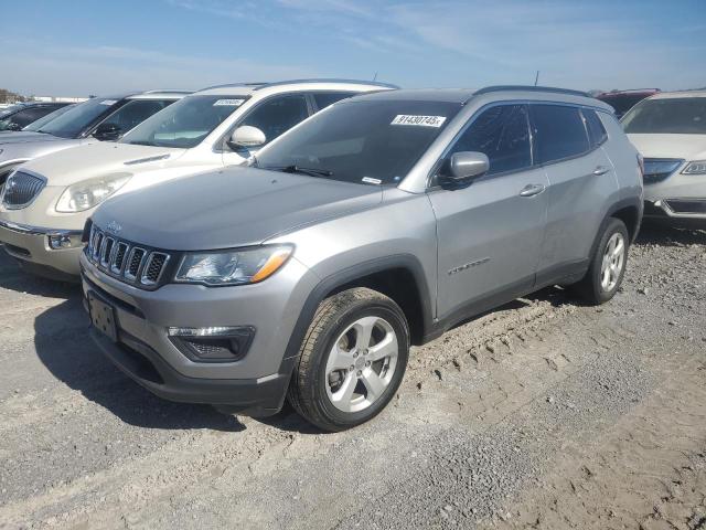 JEEP COMPASS 2019 with VIN 3C4NJDBB9KT839644 - Photo from auction