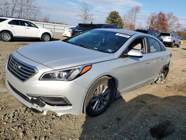 HYUNDAI SONATA SE 2016 with VIN 5NPE24AF8GH337023 - Photo from auction