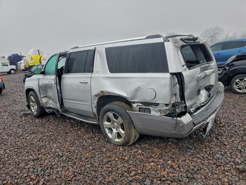 Photo 2 from auction – 2015 CHEVROLET SUBURBAN K with VIN 1GNSKKKC8FR595861