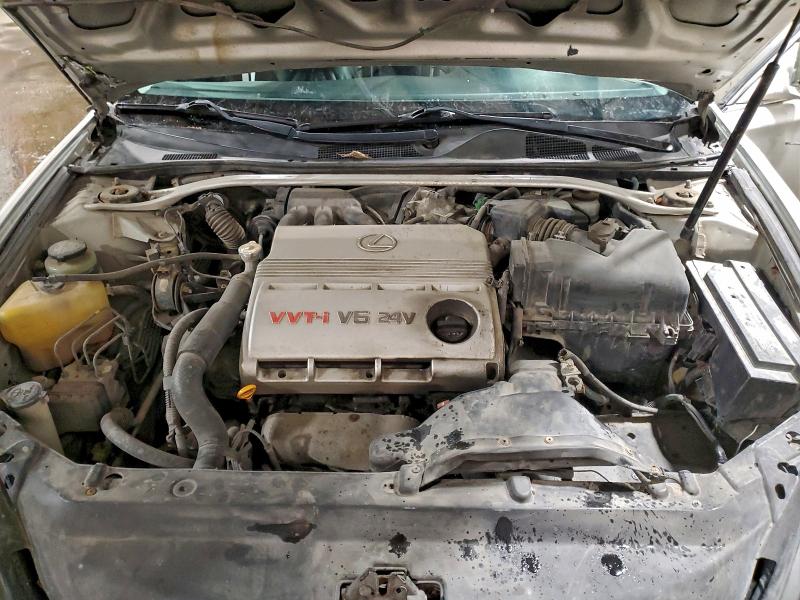 Photo 11 from auction – 2002 LEXUS ES 300 with VIN JTHBF30G920021940