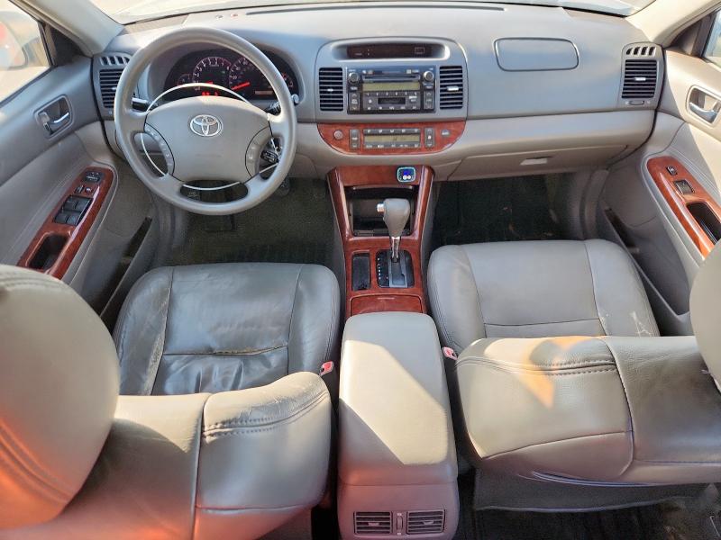 Photo 8 from auction – 2005 TOYOTA CAMRY LE with VIN 4T1BE32K65U975141