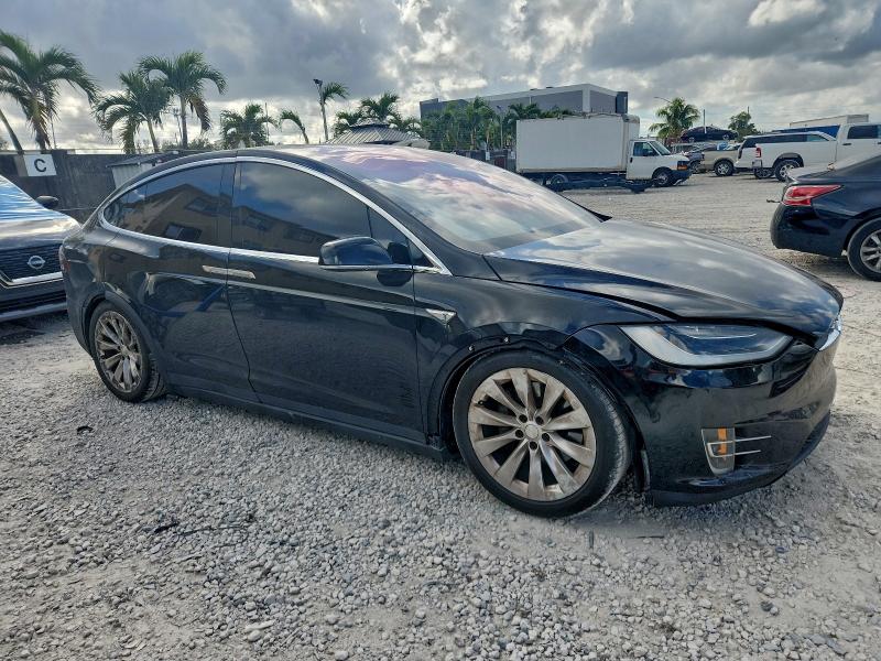 Photo 4 from auction – 2016 TESLA MODEL X with VIN 5YJXCBE27GF022150