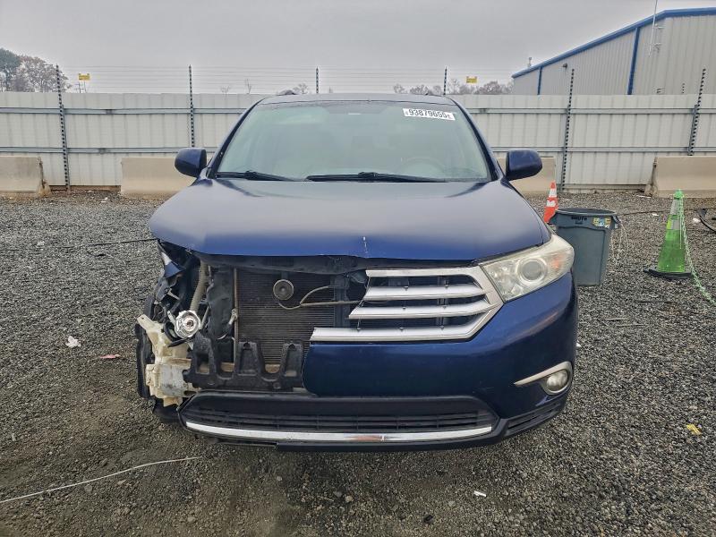 Photo 5 from auction – 2013 TOYOTA HIGHLANDER with VIN 5TDZK3EHXDS106962