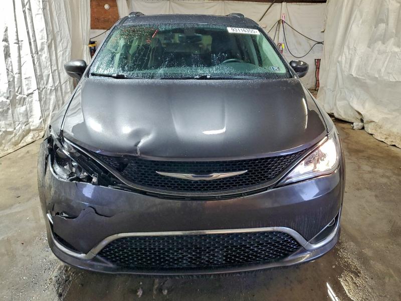 Photo 5 from auction – 2017 CHRYSLER PACIFICA T with VIN 2C4RC1BG0HR820627