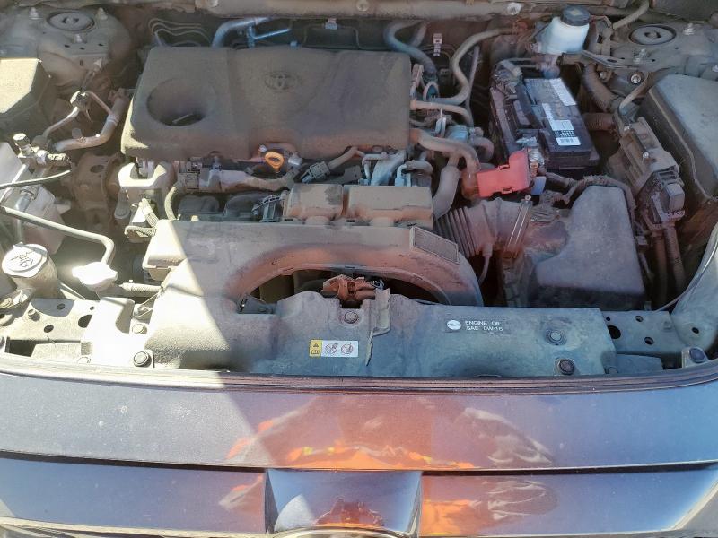 Photo 11 from auction – 2021 TOYOTA RAV4 XLE with VIN 2T3W1RFVXMW104480