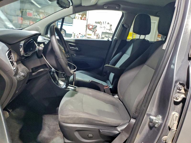 Photo 7 from auction – 2020 CHEVROLET TRAX LS with VIN 3GNCJKSB3LL163146